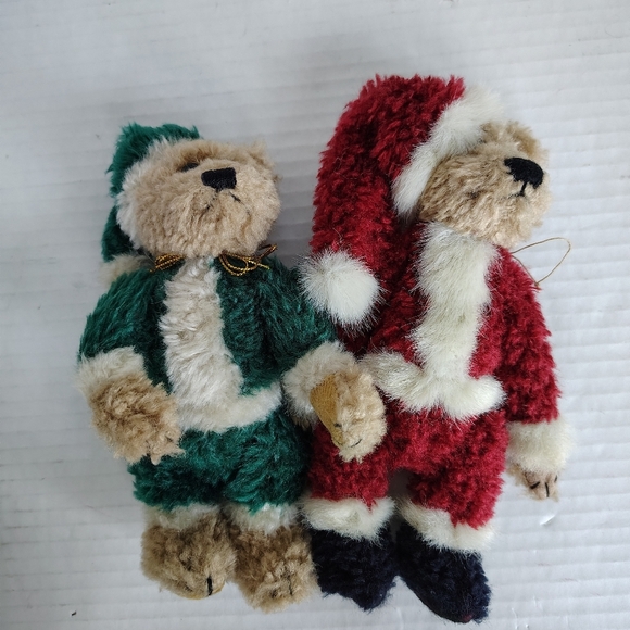 Boyd's Santa Jointed Brown Bears in Red Santa Outfit Green Santa Outfit Hat - Picture 14 of 16